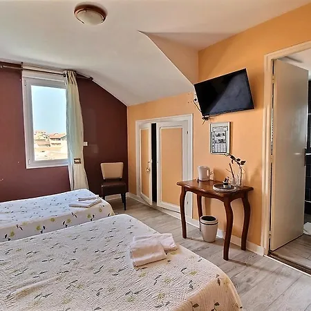 Chez Jean Paul Hotel