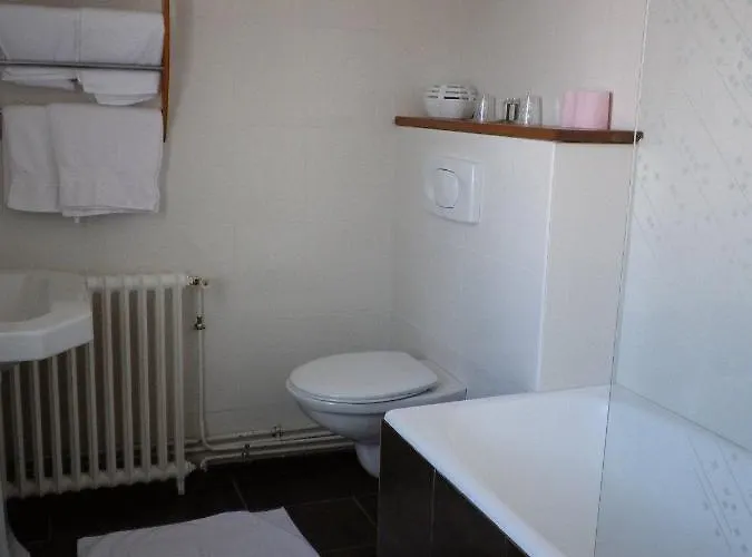 فندق Chez Jean Paul