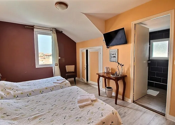 Chez Jean Paul فندق